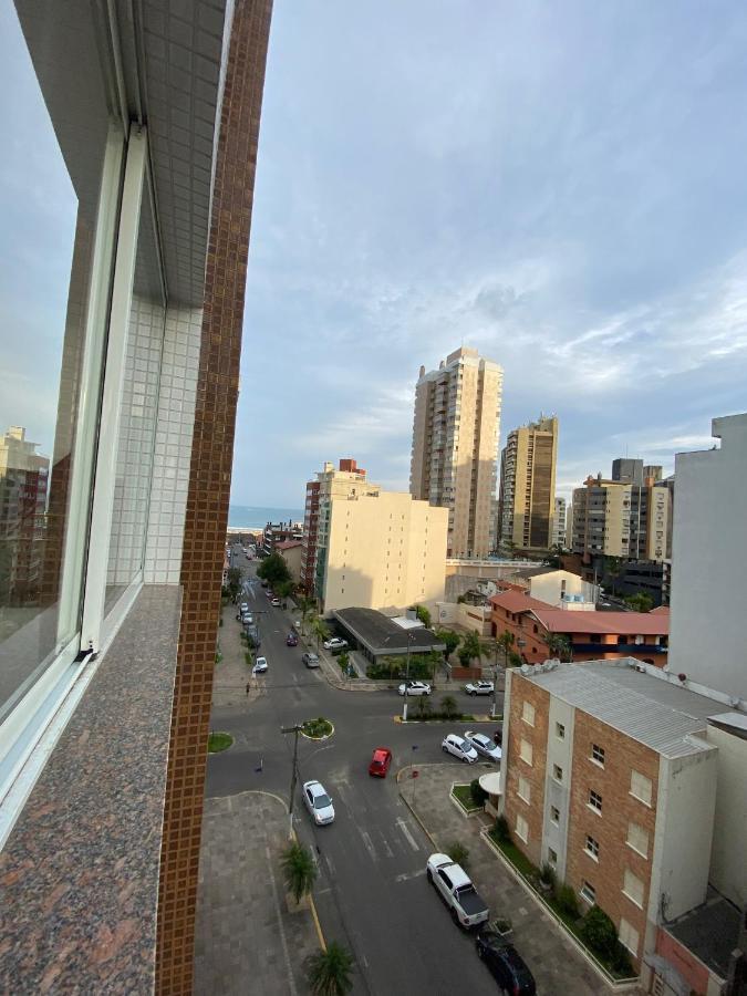 Apartamento Em Torres-906 - Uma Quadra Do Mar المظهر الخارجي الصورة